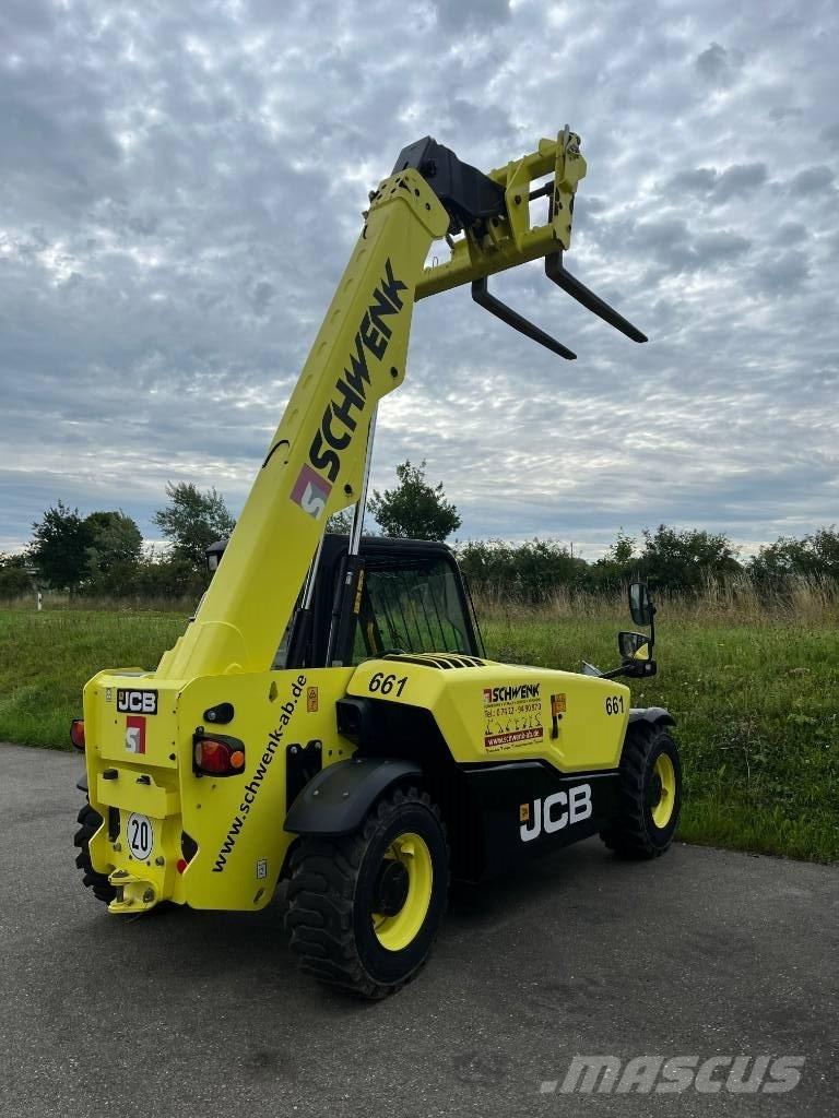 JCB 525-60 伸縮臂操作車
