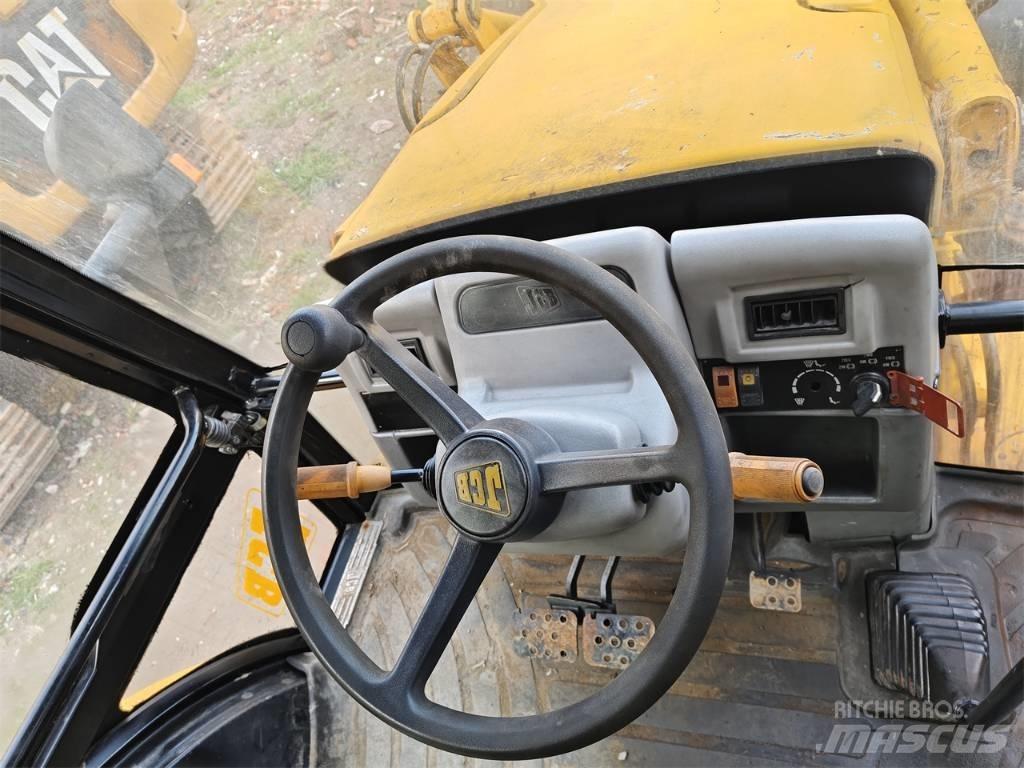 JCB 3 CX 反鏟裝載機