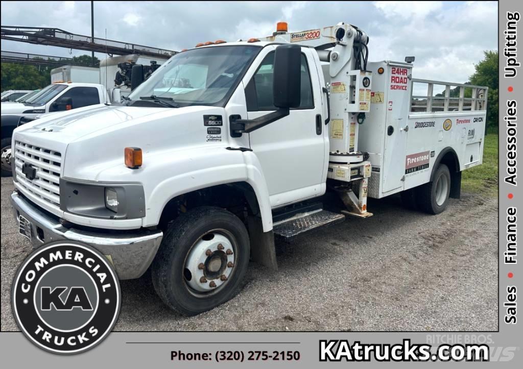 Chevrolet C5500 履帶式起重機