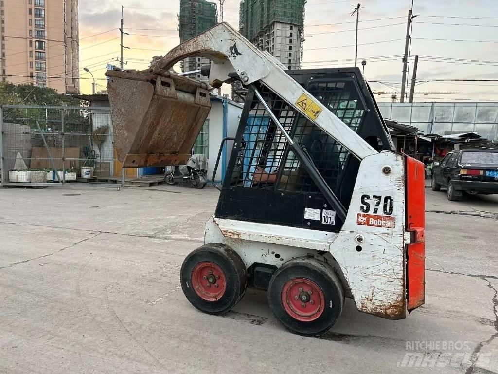 Bobcat S 70 滑移轉向裝載機