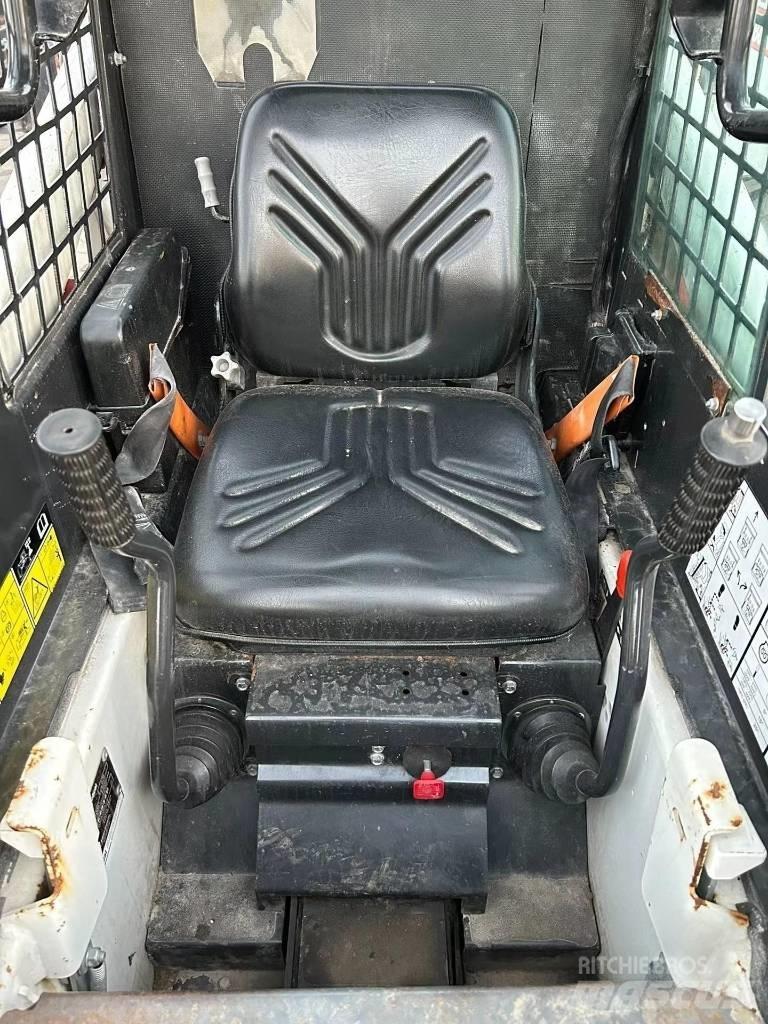 Bobcat S 70 滑移轉向裝載機