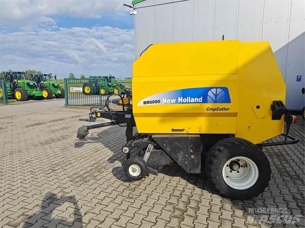 New Holland BR6090 圓型牧草打包機