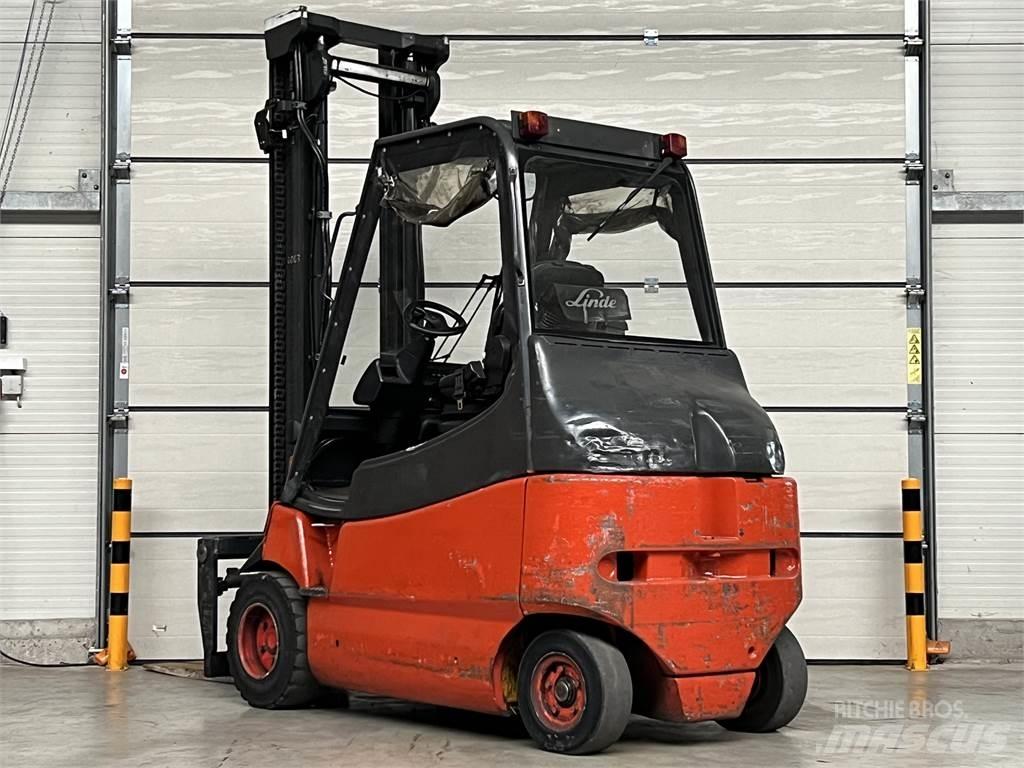 Linde E30 / 03 / 600 電動堆高機