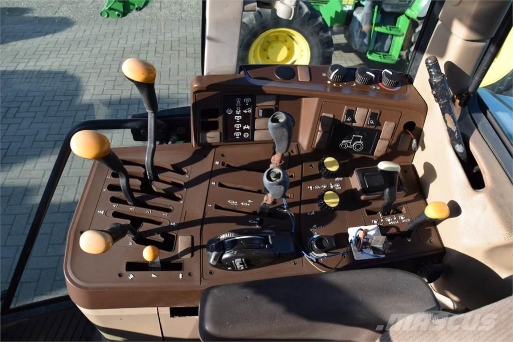John Deere 6510 曳引機