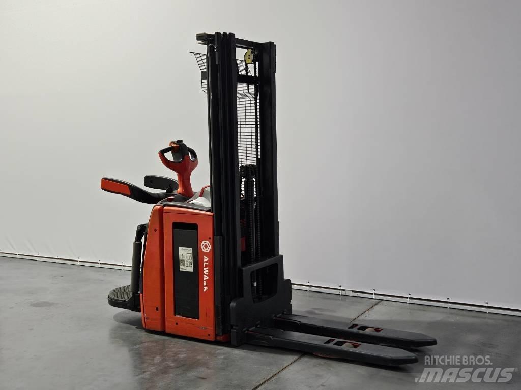 Linde L16AP 手動堆積機