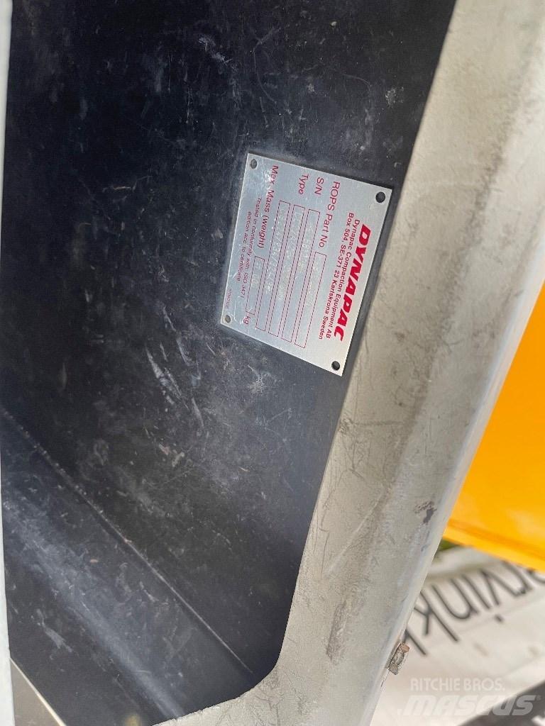 Dynapac CC 224 HF 雙輪滾壓機