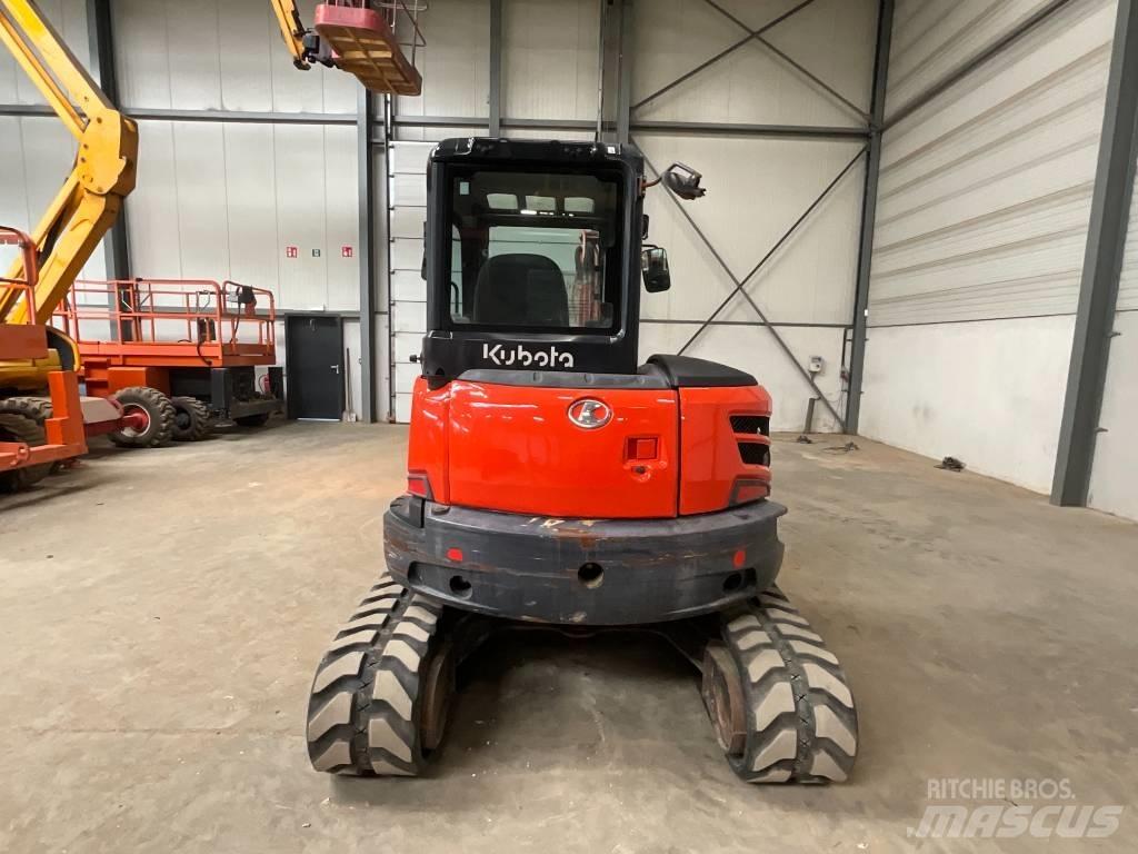 Kubota U 55-4 小型挖土機/掘鑿機<7t(小型挖掘機)