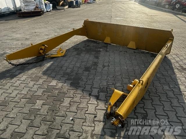 CAT 725 TAIL GATE 鉸接式起吊車