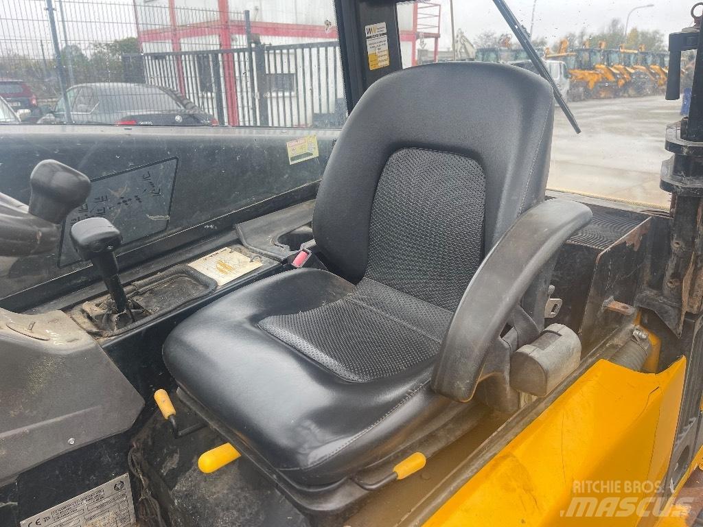 JCB TLT 30 D 4x4 !! 伸縮臂操作車