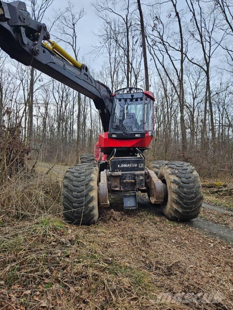 Komatsu 941 收穫機