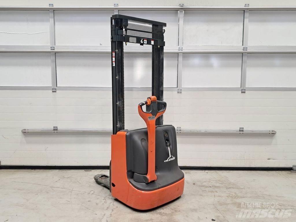 Linde L10 行走控制式堆積機