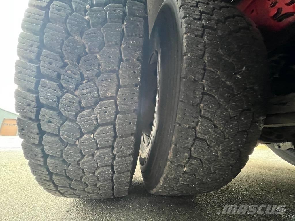 Scania R 730 B6X4NB 木材貨車