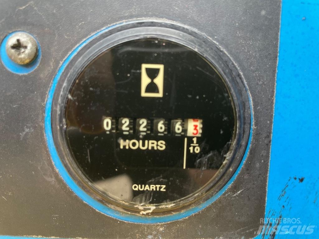 Genie GS 3384 RT 剪式升降機
