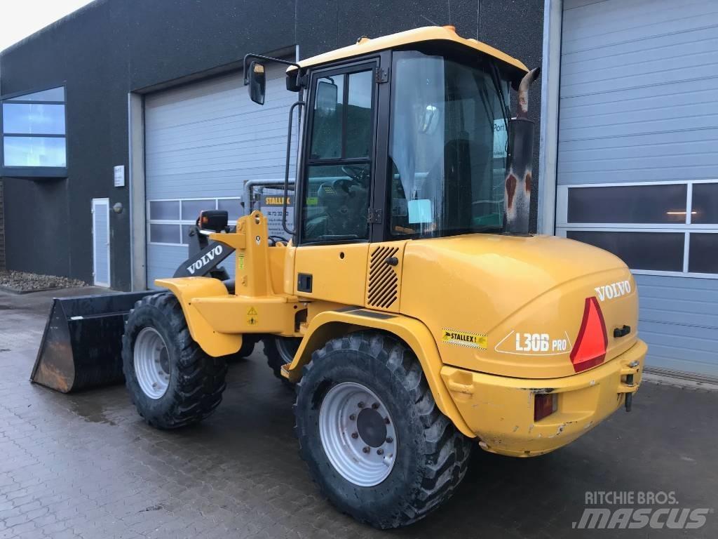 Volvo L30B 輪胎式裝載機