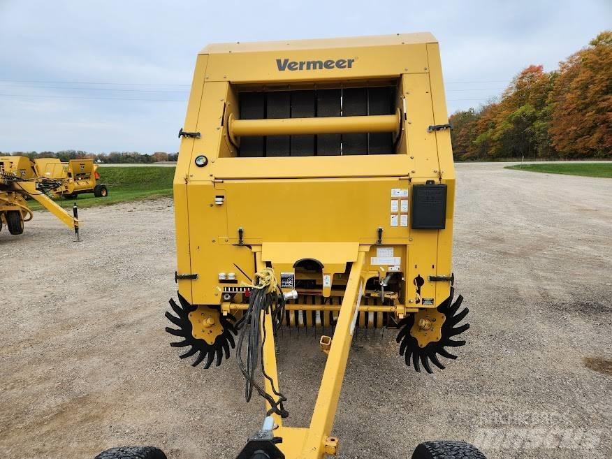 Vermeer 504N 圓型牧草打包機