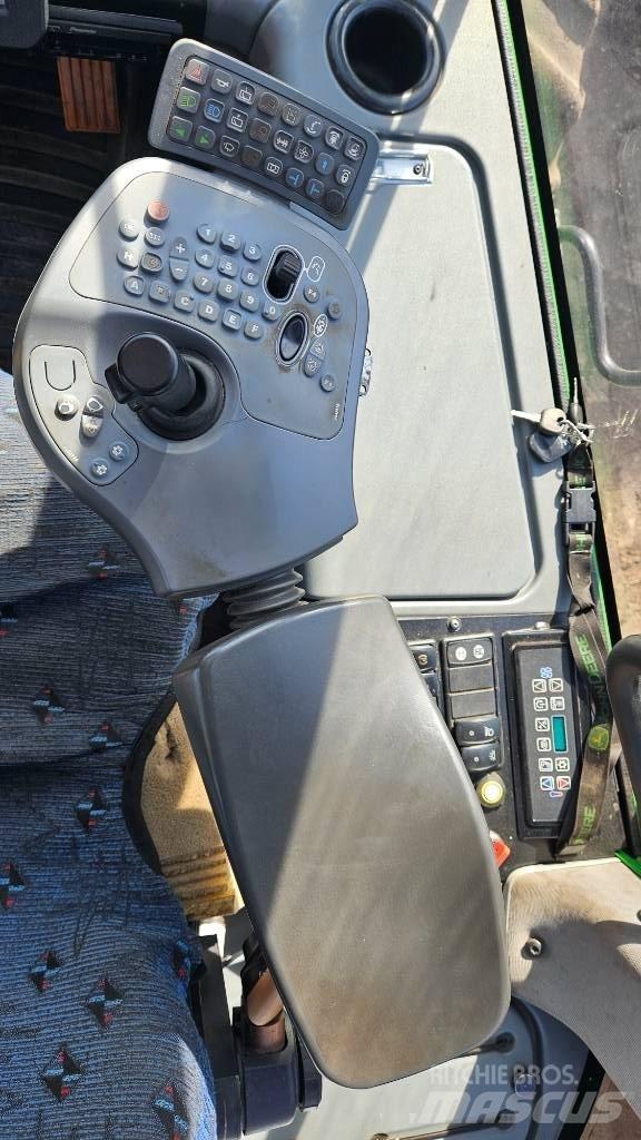 John Deere 1270 E 收穫機