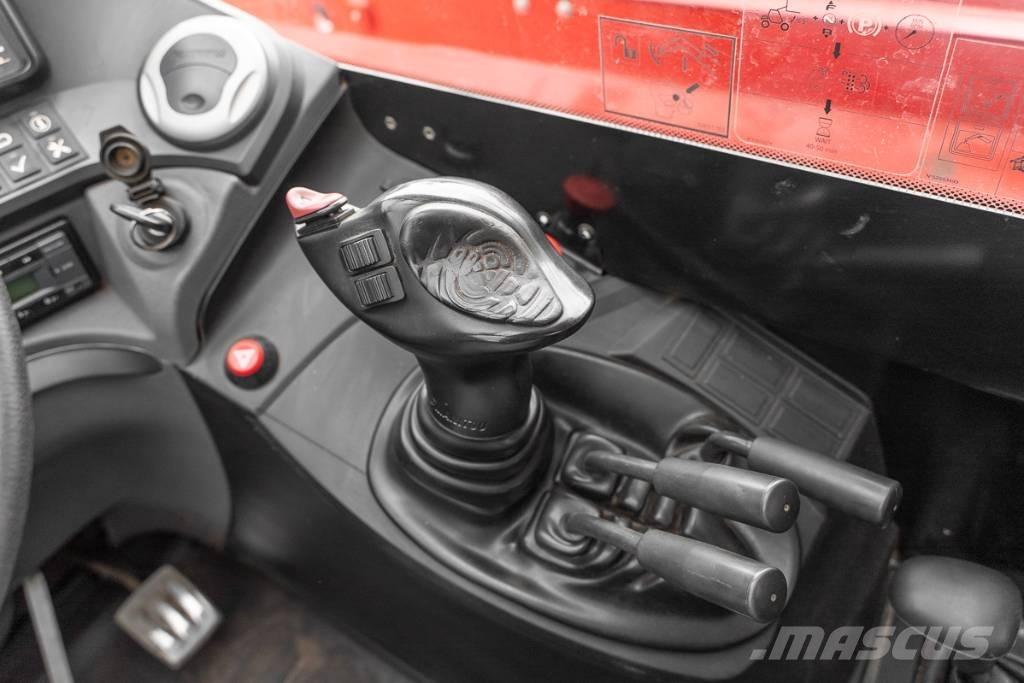 Manitou MT 1840 伸縮臂操作車