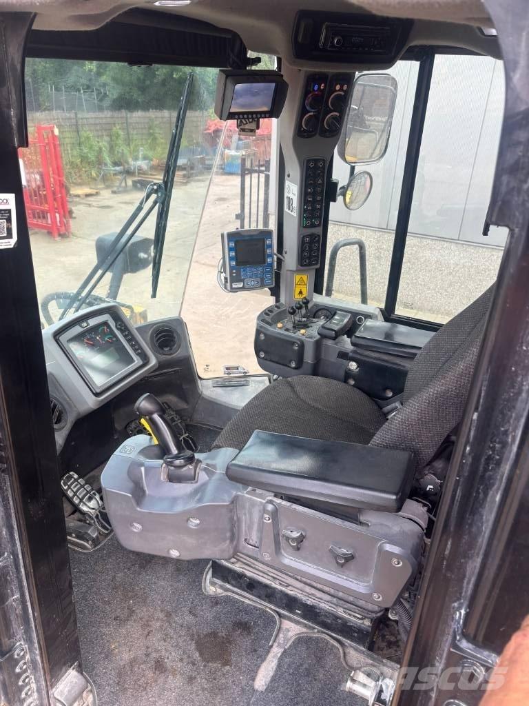 CAT 972 K 輪胎式裝載機