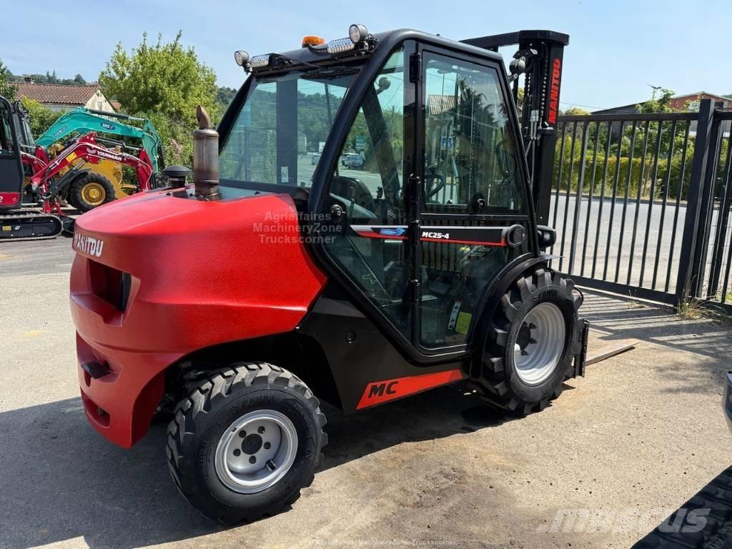 Manitou MC 25 越野車