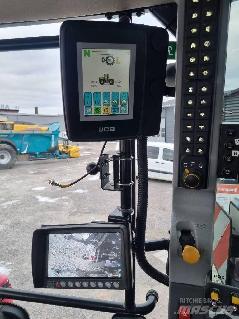 JCB Fastrac 4220 曳引機