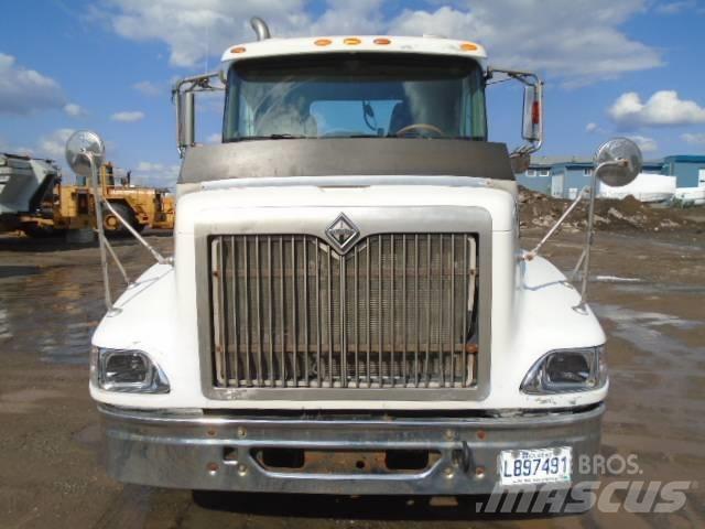 International 9400 i 曳引機組件