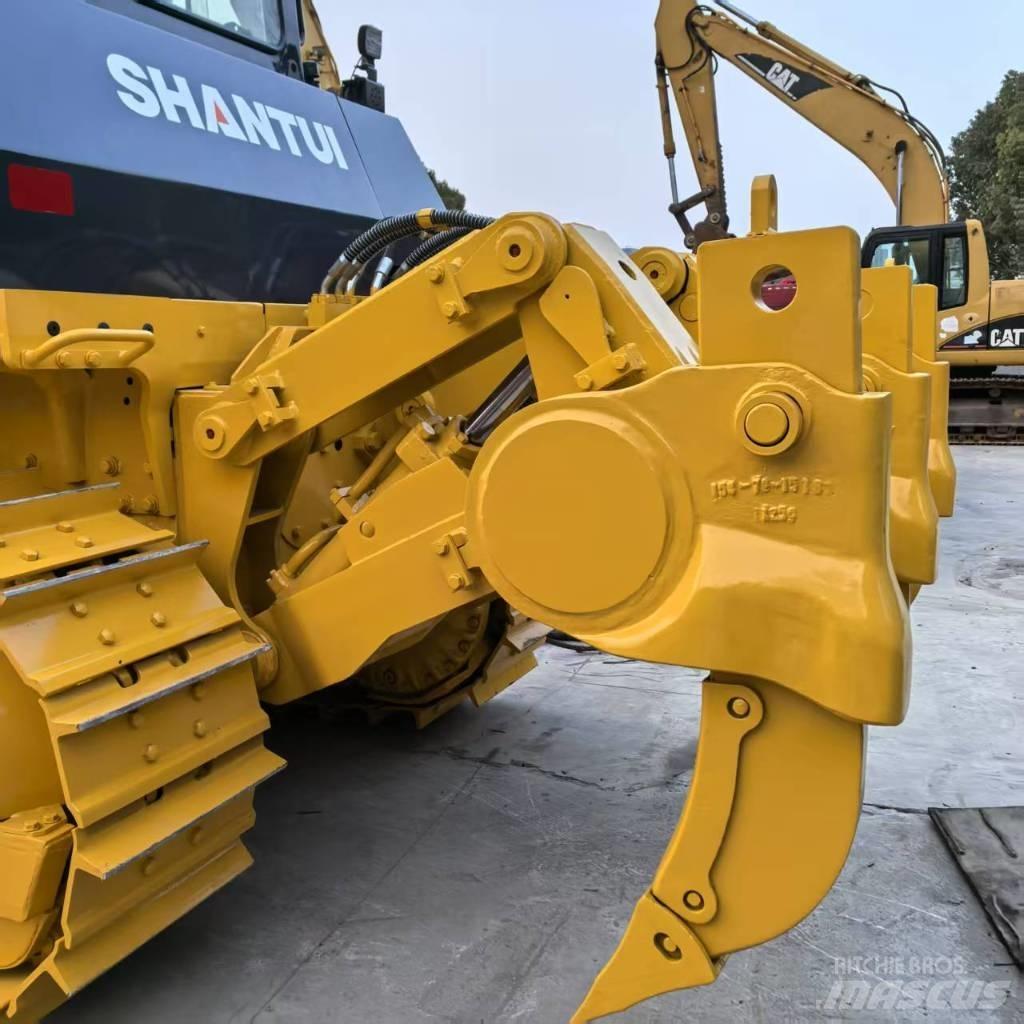 Shantui SD22L 履帶推土機