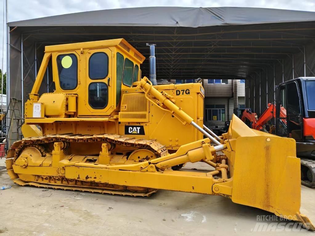 CAT D 7 G 平土機