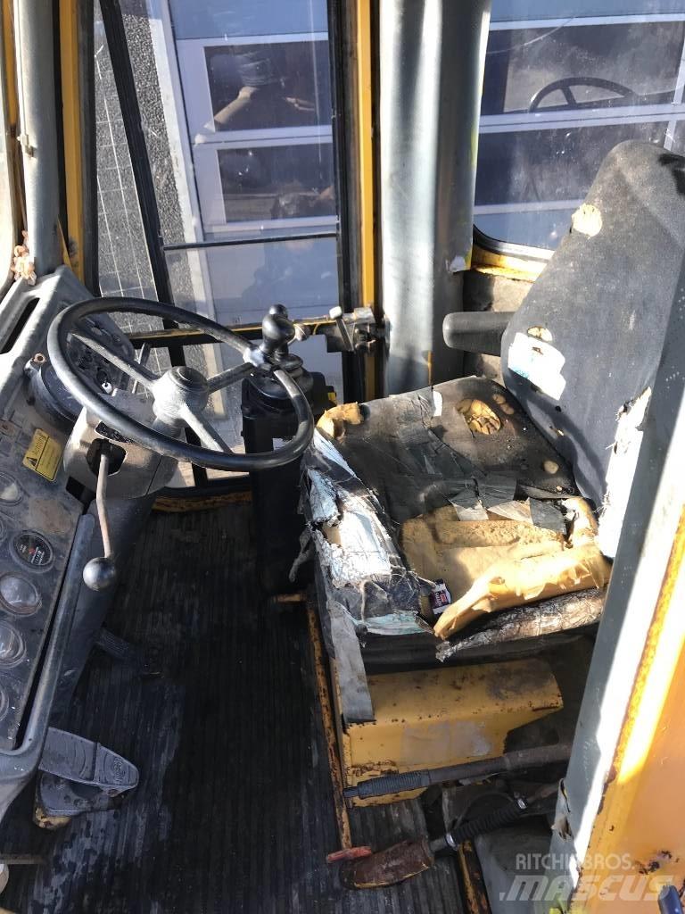 Hanomag 44D 輪胎式裝載機