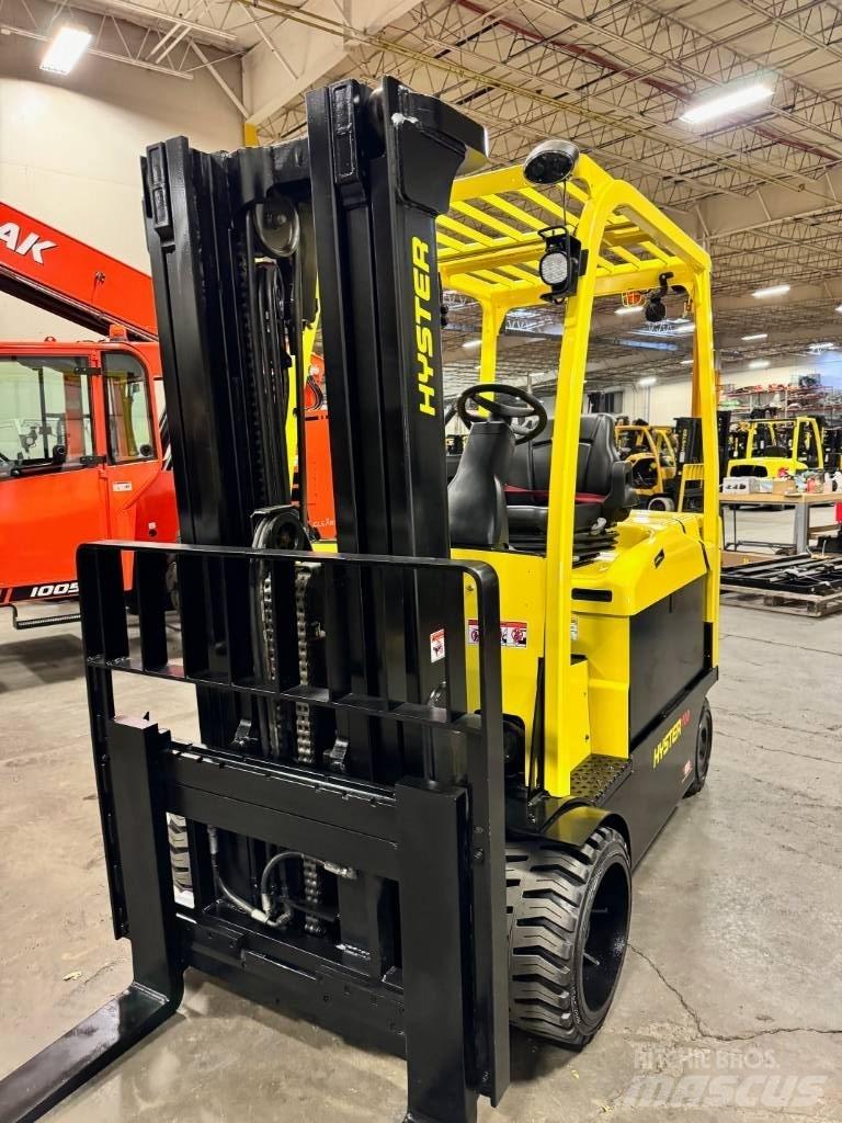 Hyster E100XN 電動堆高機