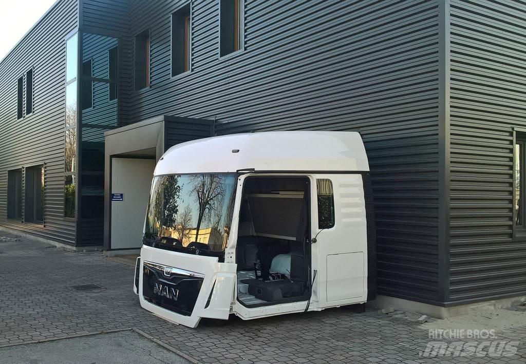 MAN TGX XLX EURO 6 駕駛室與內部