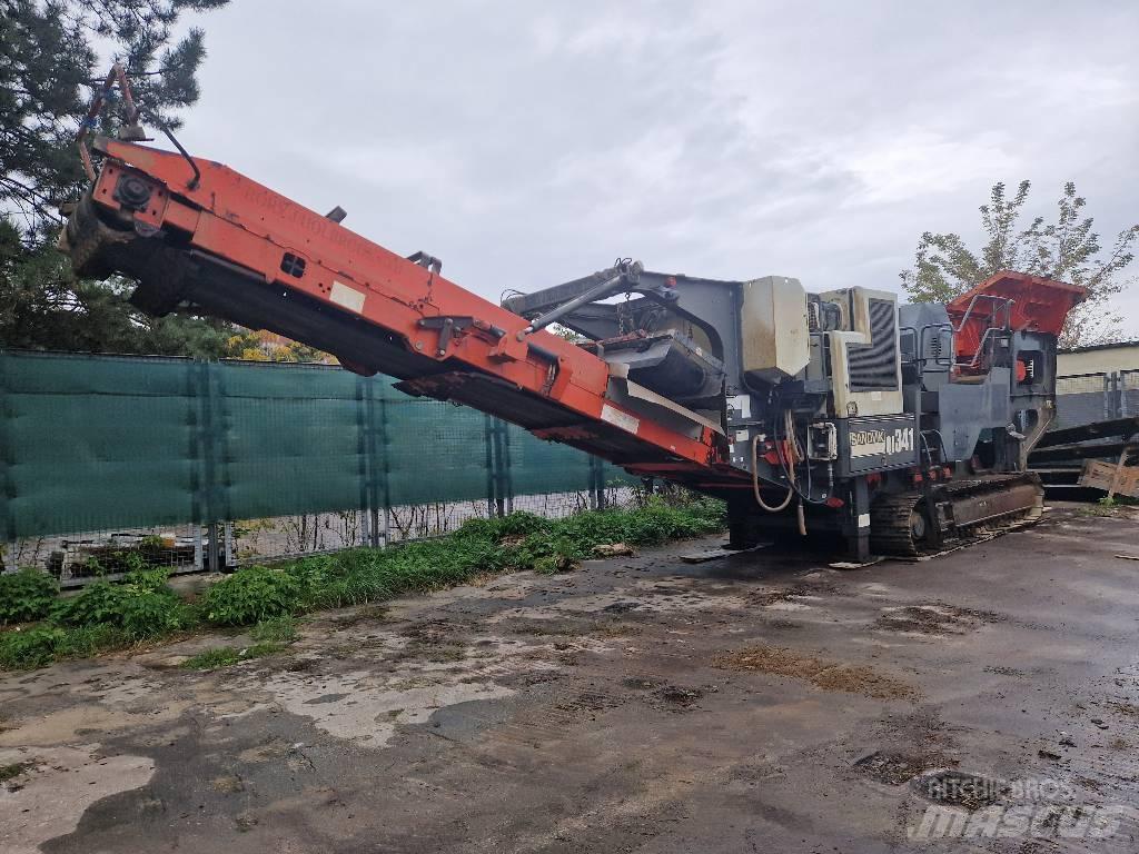 Sandvik QJ 341 移動式壓碎機