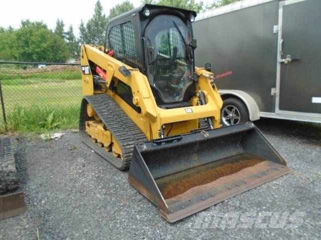 CAT 239 D 滑移轉向裝載機