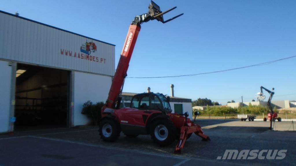 Manitou MT 1440 伸縮臂操作車