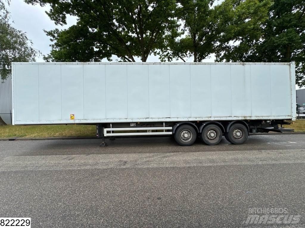 Samro gesloten bak 箱體半拖車