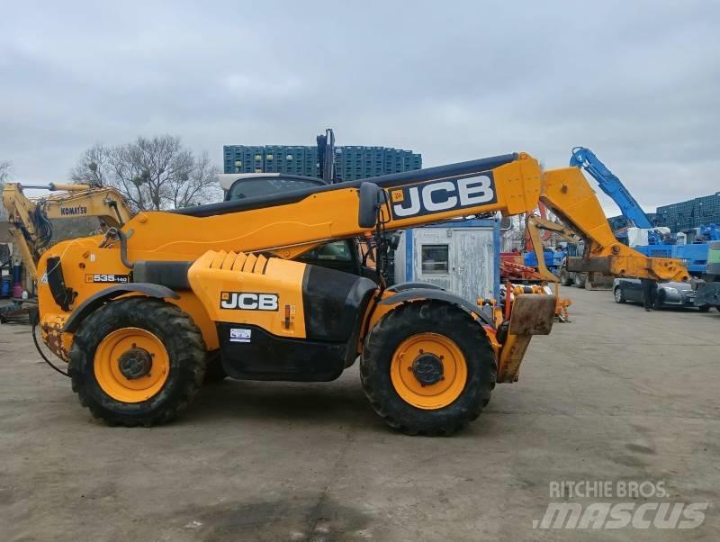 JCB 535-140 伸縮臂操作車