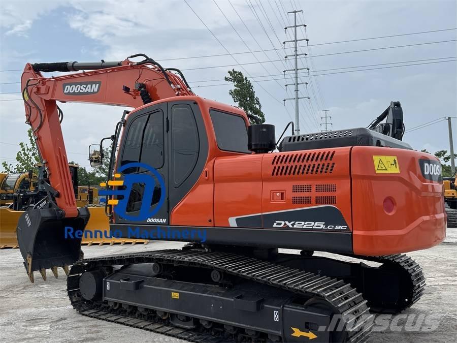 Doosan DX 225 LC-9C 履帶式 挖土機/掘鑿機/挖掘機