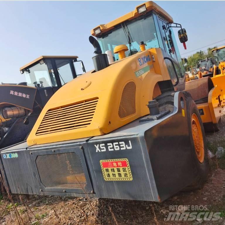 XCMG XS 263 J 單輪滾壓機