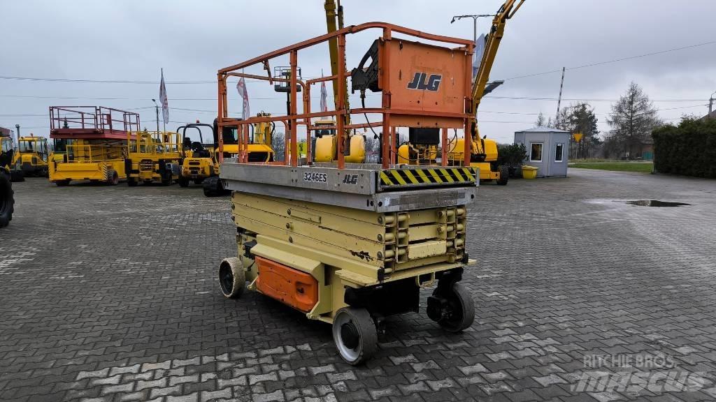 JLG 3246 ES 剪式升降機