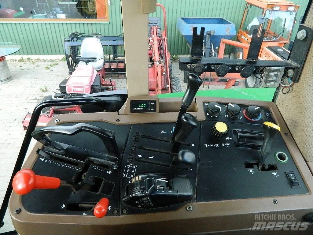 John Deere 7800 曳引機