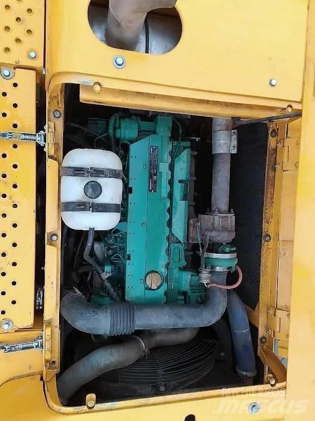 Volvo EC 210 中型挖土機/掘鑿機/挖掘機 7t-12t