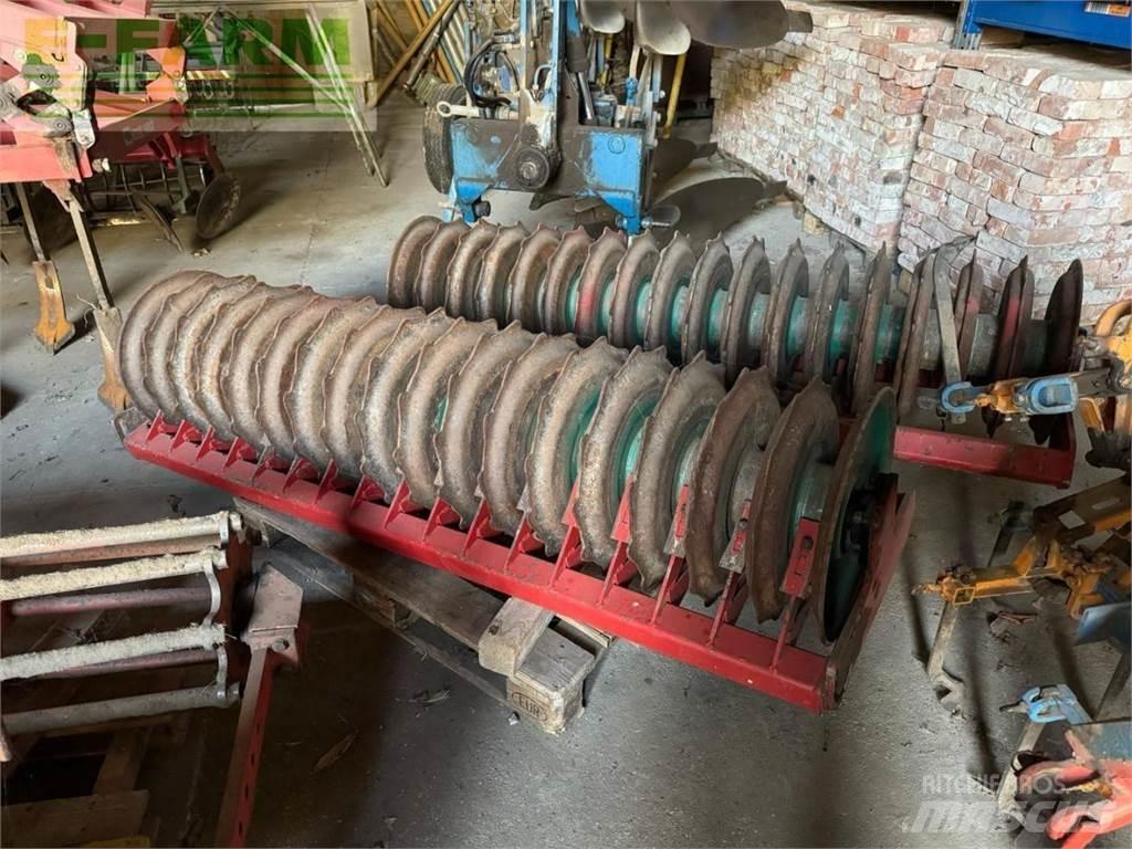 Kverneland CTC 中耕管理機