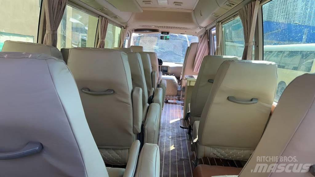 Toyota Coaster 公路客運汽車