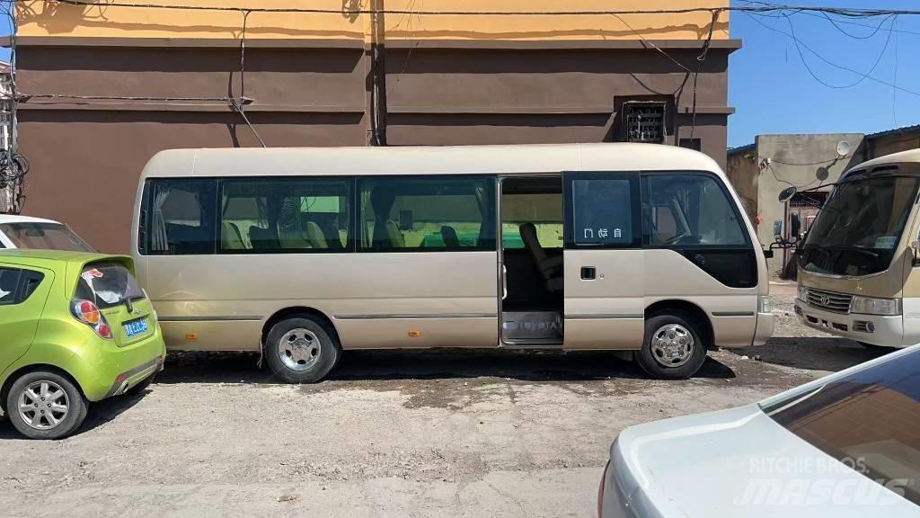 Toyota Coaster 公路客運汽車
