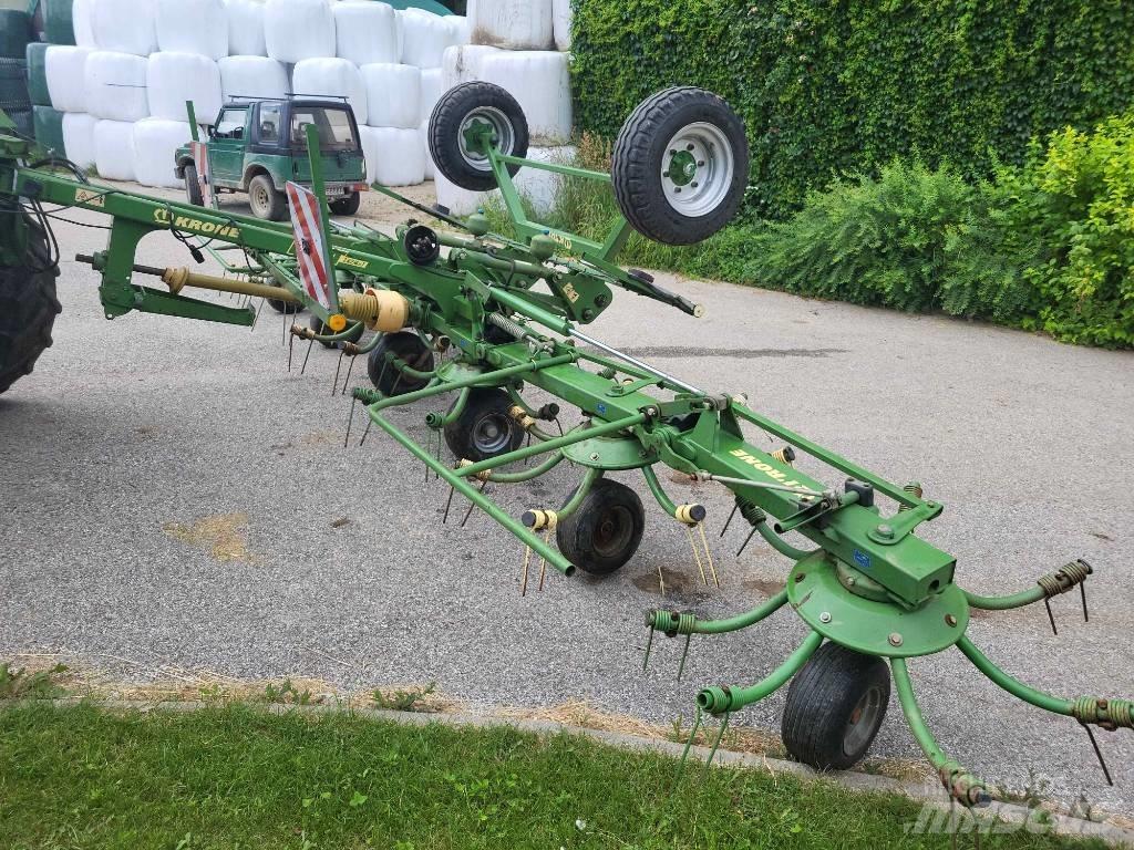 Krone KWT 7.82 耙與翻草機