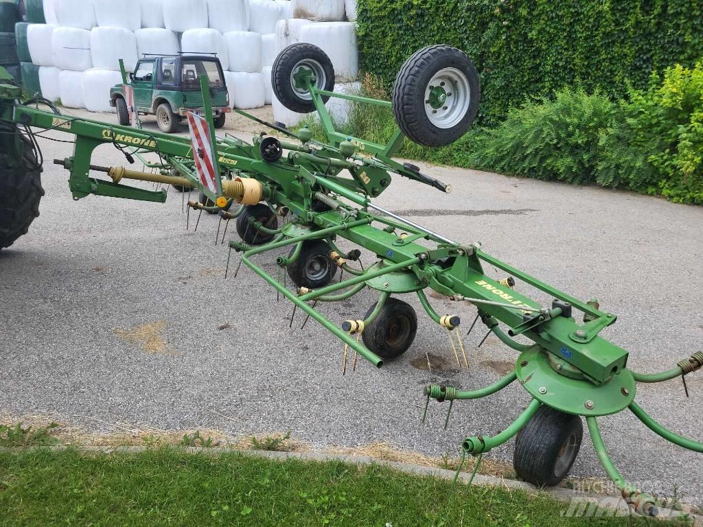 Krone KWT 7.82 耙與翻草機