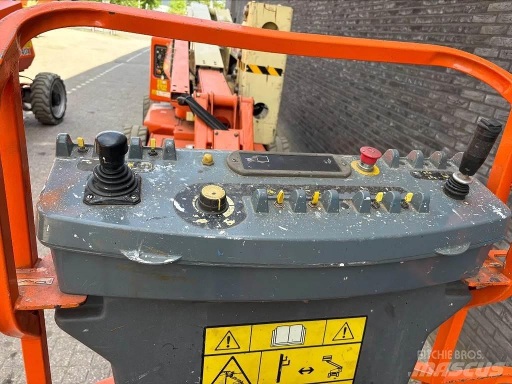 JLG E450AJ 曲臂高空作業車