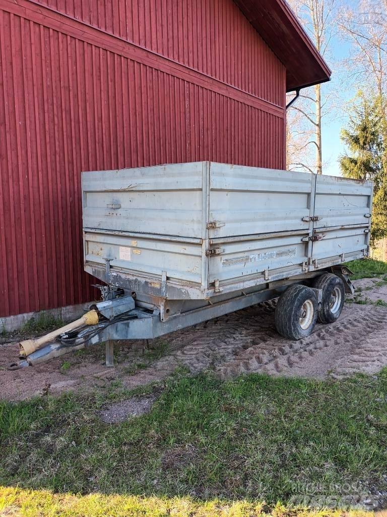 Tuhti Täyttövaunu 運糧車