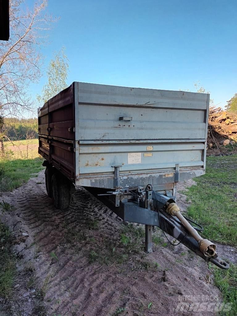 Tuhti Täyttövaunu 運糧車