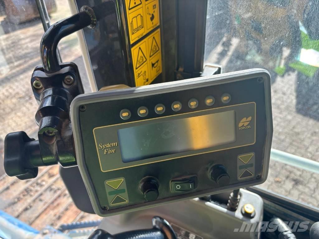 Komatsu D61PX-24 履帶推土機