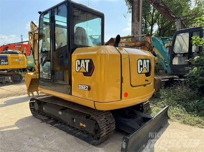 CAT 306 E2 小型挖土機/掘鑿機<7t(小型挖掘機)